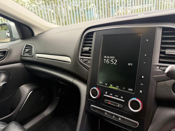 Used Renault Megane 2016 for sale - 75737433: Photo 25