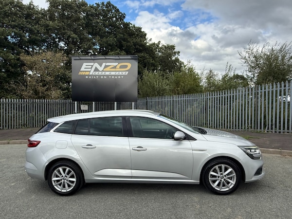 Used Renault Megane 2016 for sale - 75737433: Photo 2