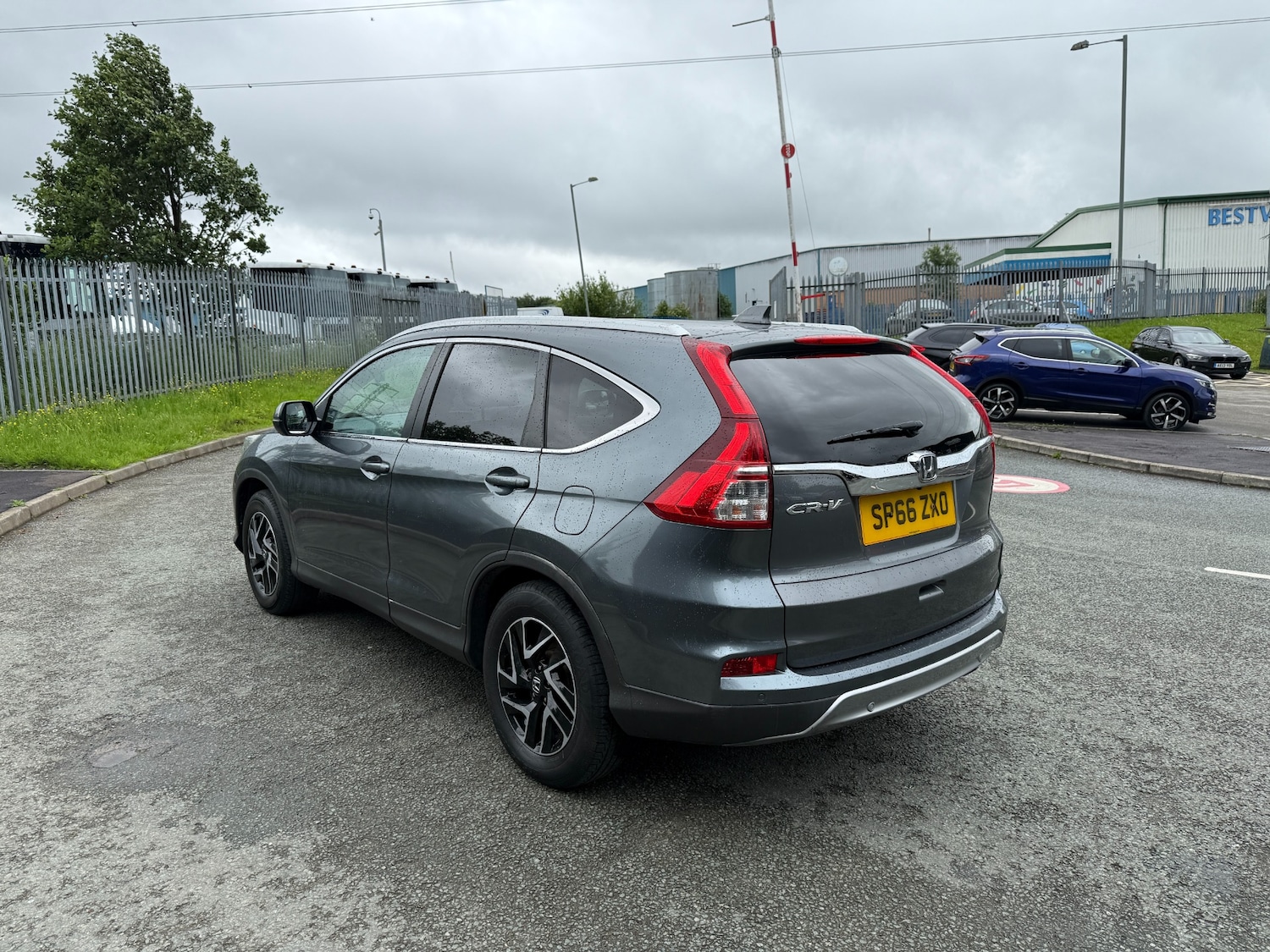 Used Honda CR-V 2016 for sale - 76312499: Photo 5