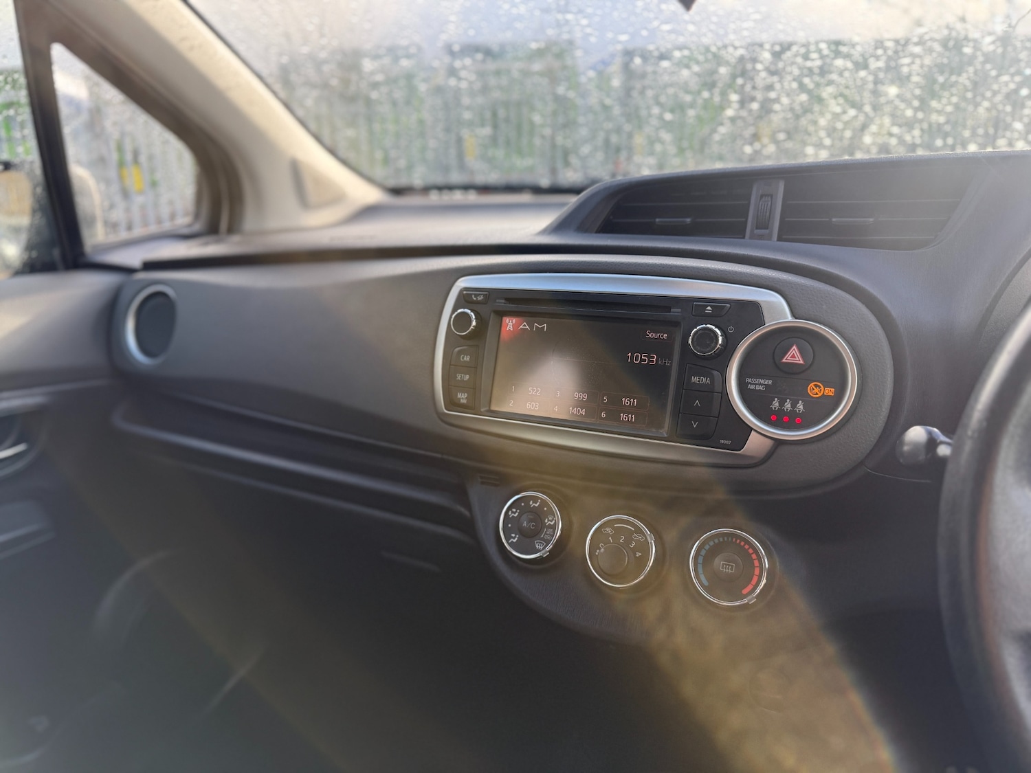 Used Toyota Yaris 2013 for sale - 77568525: Photo 23