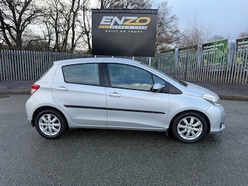 Used Toyota Yaris 2013 for sale - 77568525: Photo