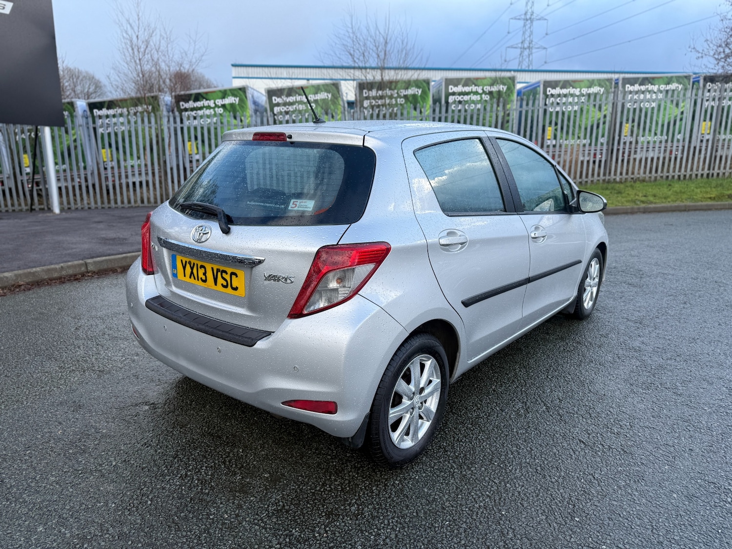 Used Toyota Yaris 2013 for sale - 77568525: Photo 3