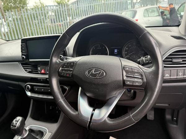 Used Hyundai i30 2017 for sale - 75726623: Photo 13