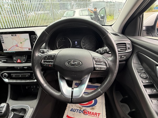 Used Hyundai i30 2017 for sale - 75726623: Photo 14