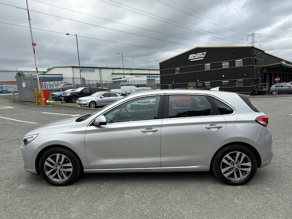 Used Hyundai i30 2017 for sale - 75726623: Photo 6