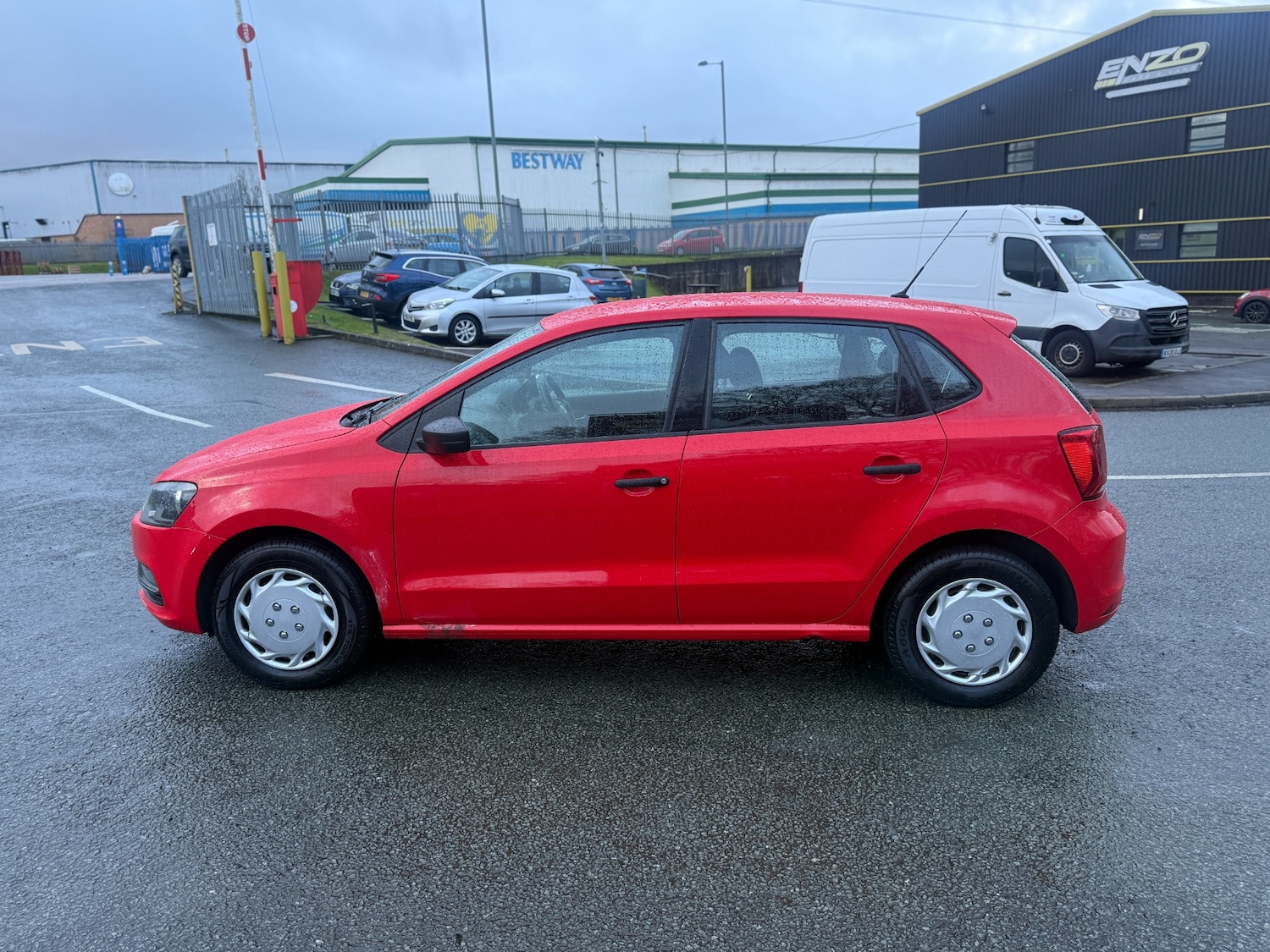 Used Volkswagen Polo 2015 for sale - 77568527: Photo 6