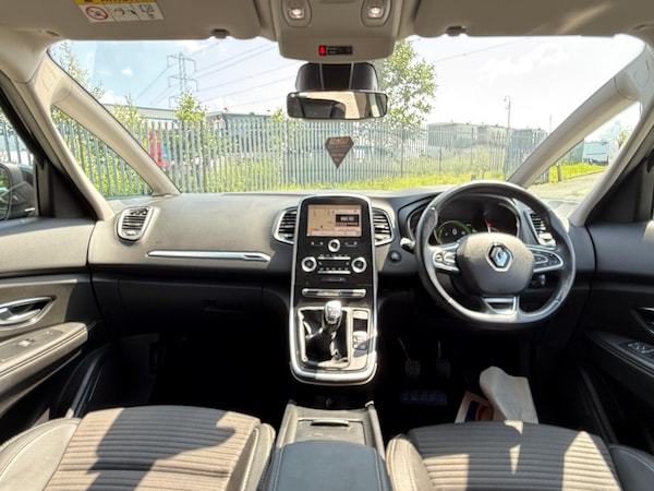 Used Renault Grand Scenic 2017 for sale - 75726576: Photo 14