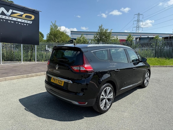 Used Renault Grand Scenic 2017 for sale - 75726576: Photo 3