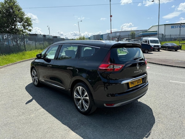 Used Renault Grand Scenic 2017 for sale - 75726576: Photo 5