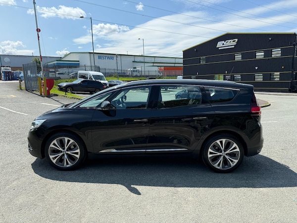 Used Renault Grand Scenic 2017 for sale - 75726576: Photo 6