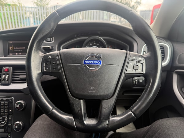 Used Volvo V40 2014 for sale - 76194773: Photo 17