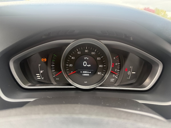 Used Volvo V40 2014 for sale - 76194773: Photo 23