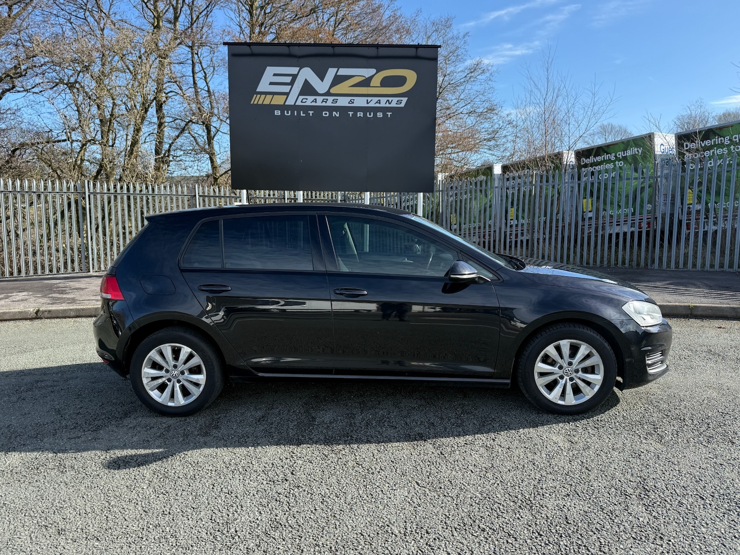 Used Volkswagen Golf 2014 for sale - 77916010: Photo 2