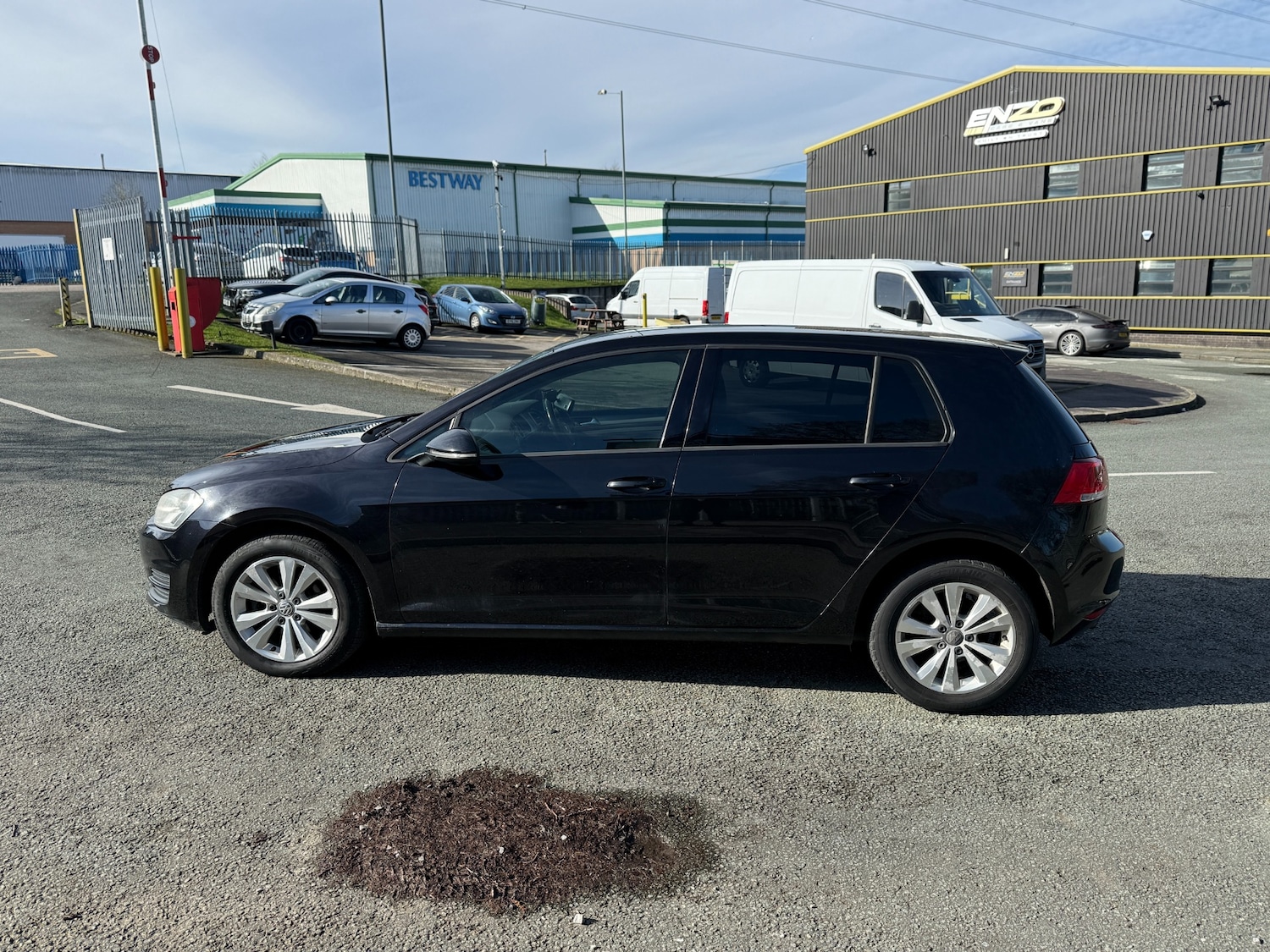 Used Volkswagen Golf 2014 for sale - 77916010: Photo 6