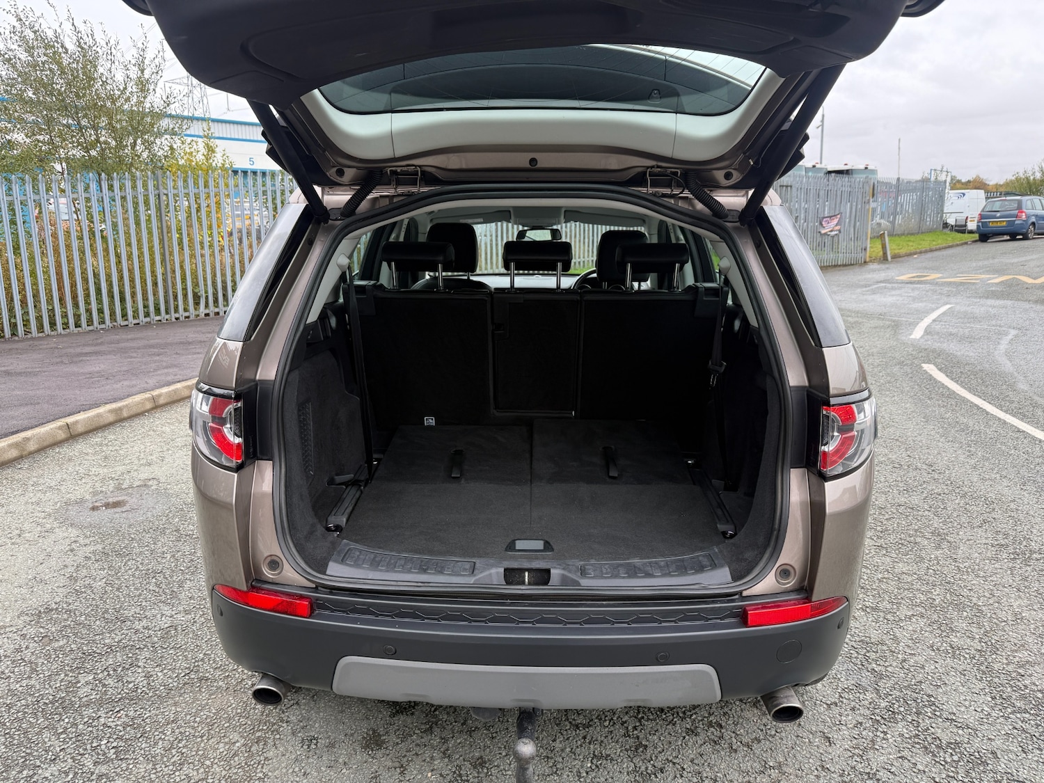 Used Land Rover Discovery Sport 2016 for sale - 76424803: Photo 13