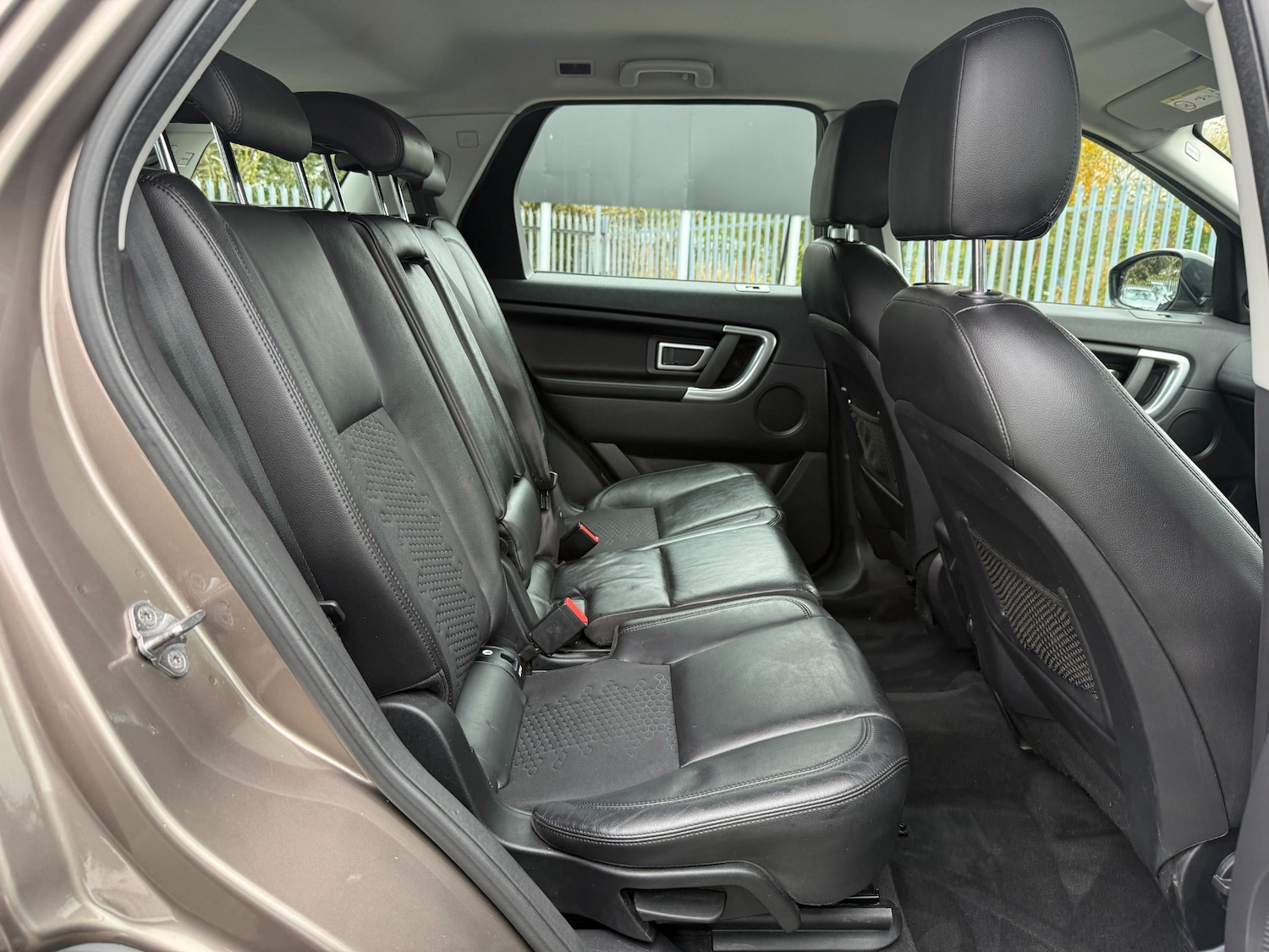 Used Land Rover Discovery Sport 2016 for sale - 76424803: Photo 17