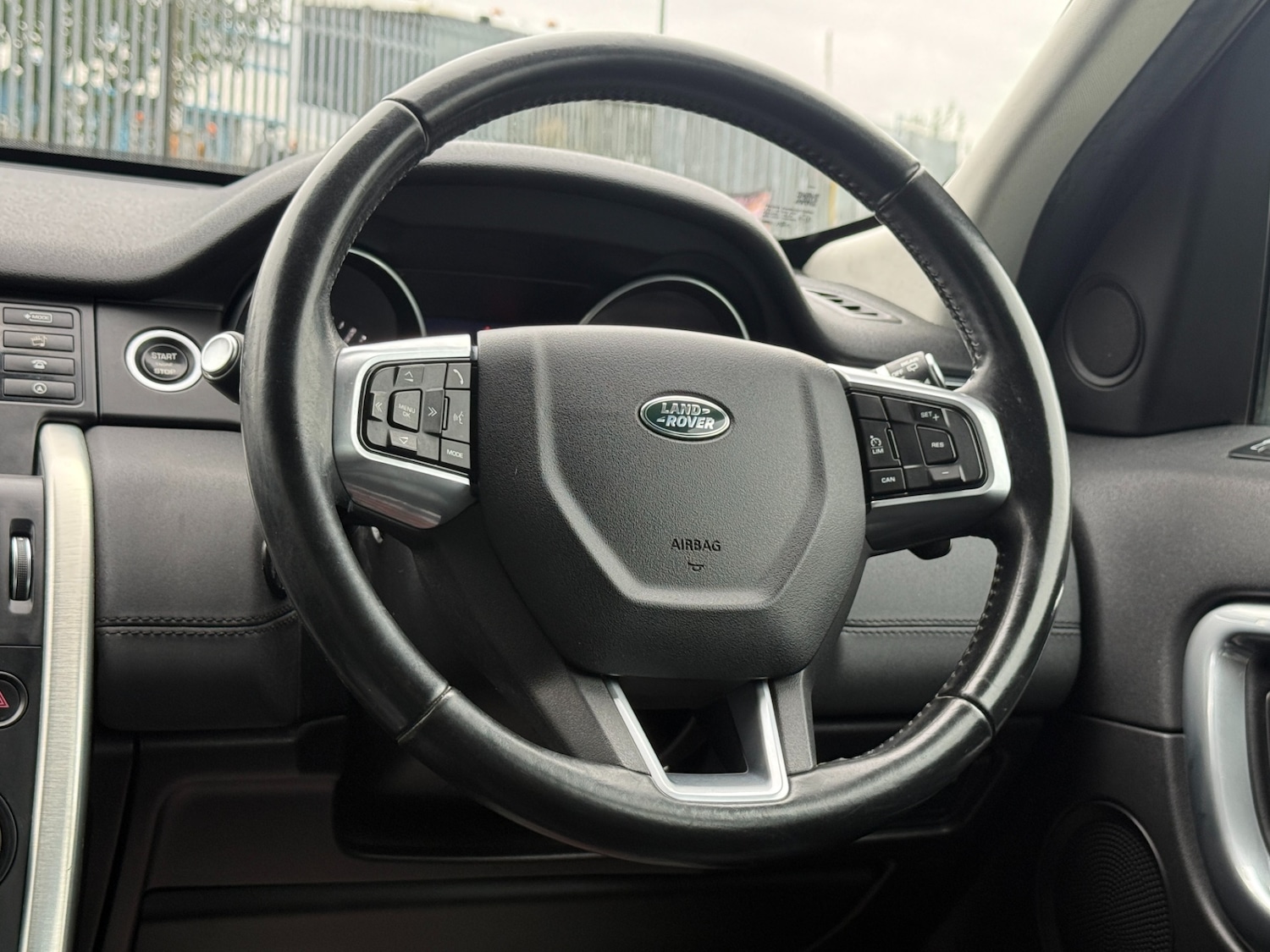 Used Land Rover Discovery Sport 2016 for sale - 76424803: Photo 22