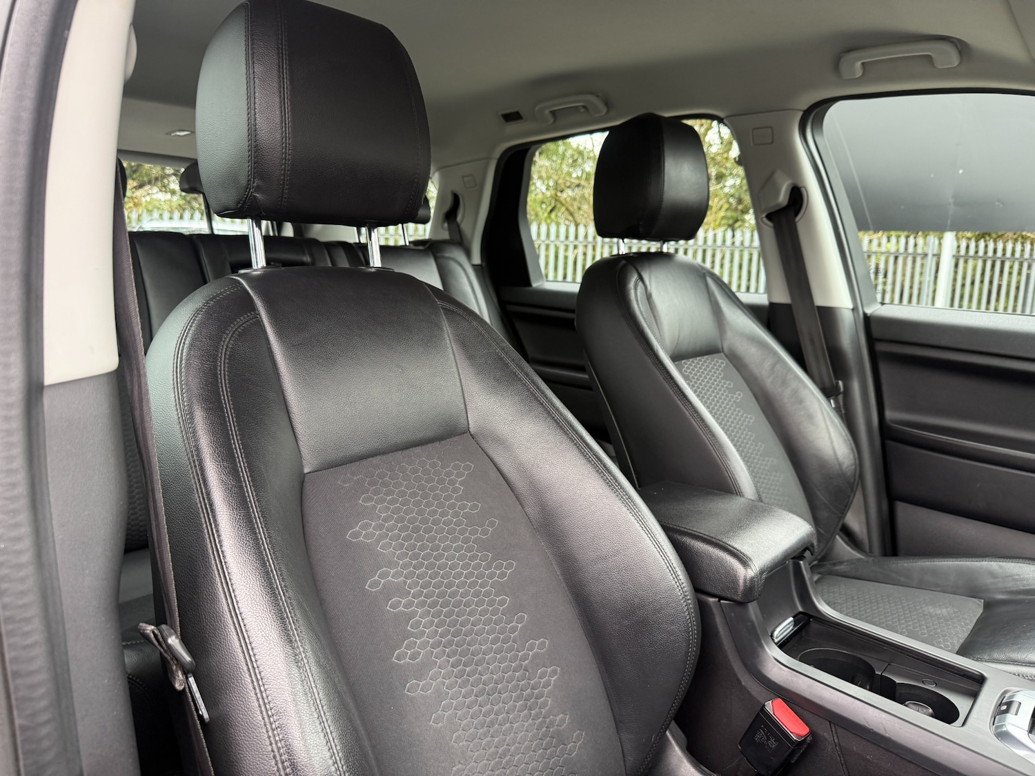 Used Land Rover Discovery Sport 2016 for sale - 76424803: Photo 26