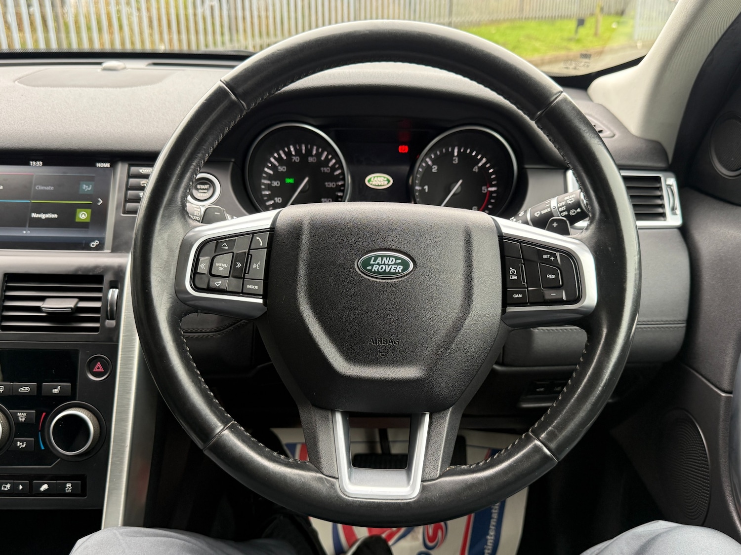 Used Land Rover Discovery Sport 2016 for sale - 76424803: Photo 27