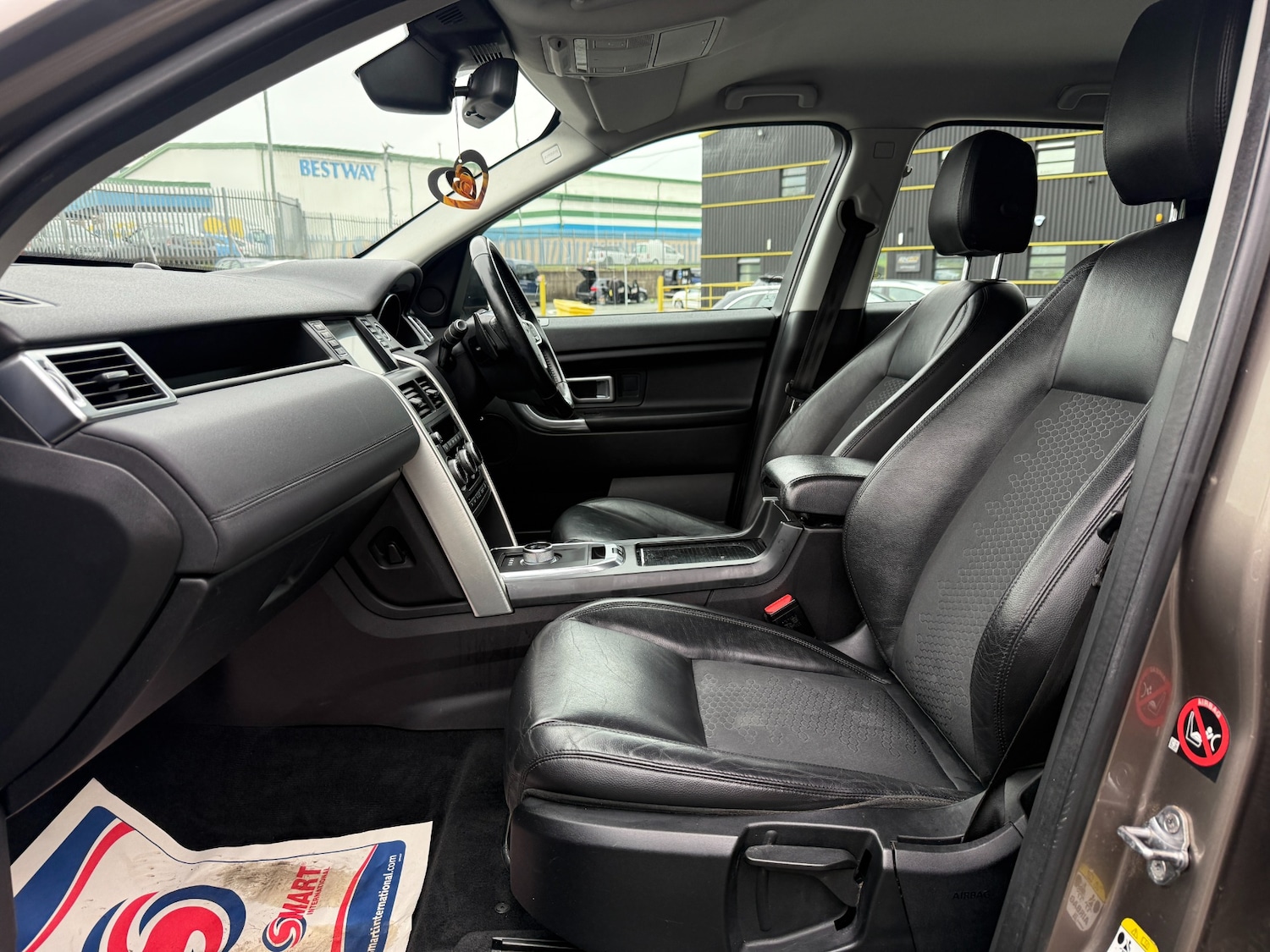 Used Land Rover Discovery Sport 2016 for sale - 76424803: Photo 8