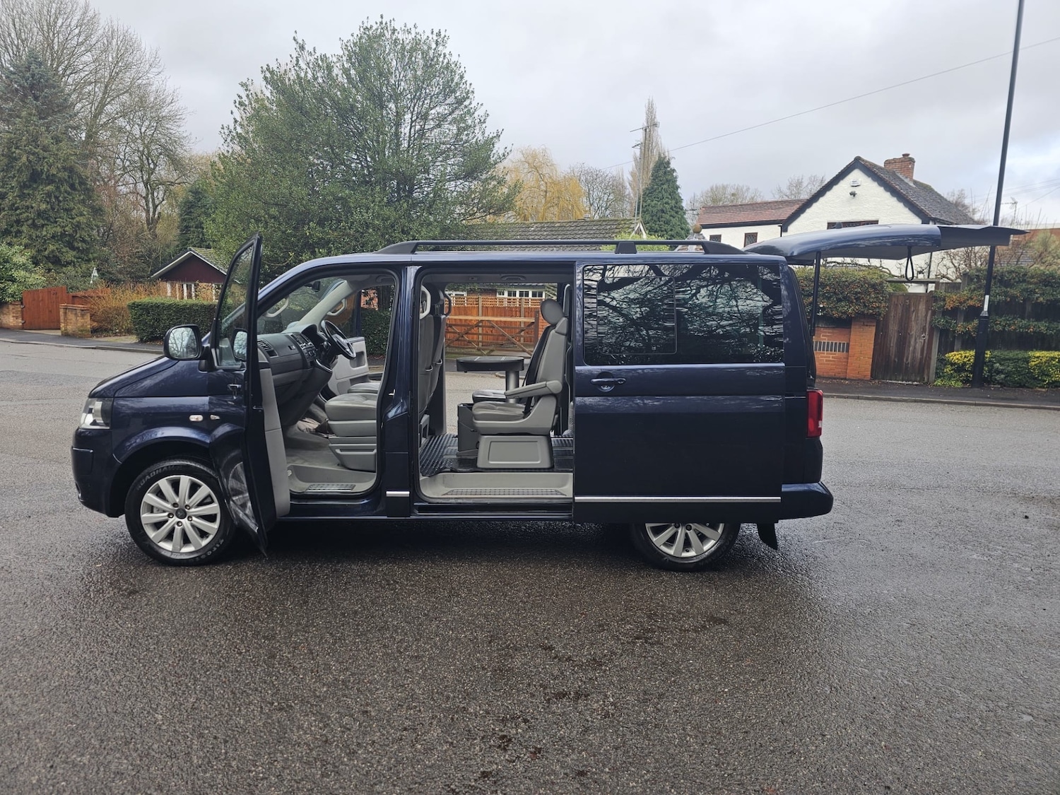 Used Volkswagen Caravelle 2012 for sale - 77482227: Photo 6