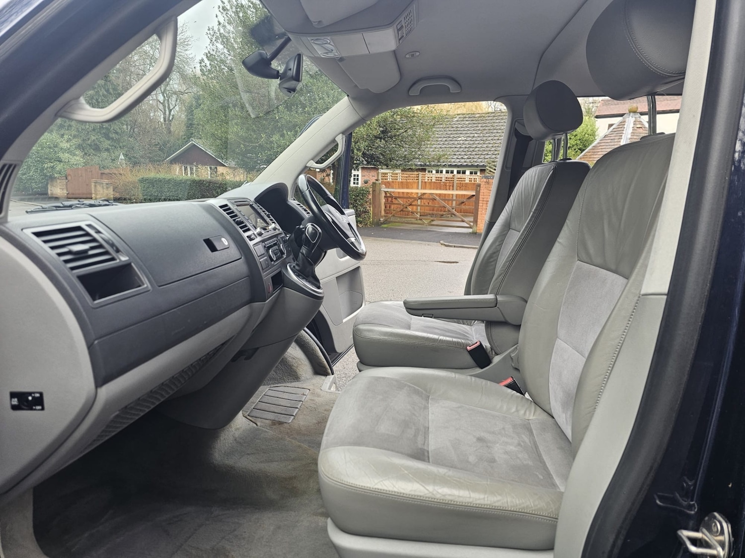 Used Volkswagen Caravelle 2012 for sale - 77482227: Photo 8