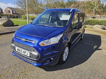 Used Ford Grand Tourneo Connect 2015 for sale - 78055787: Photo