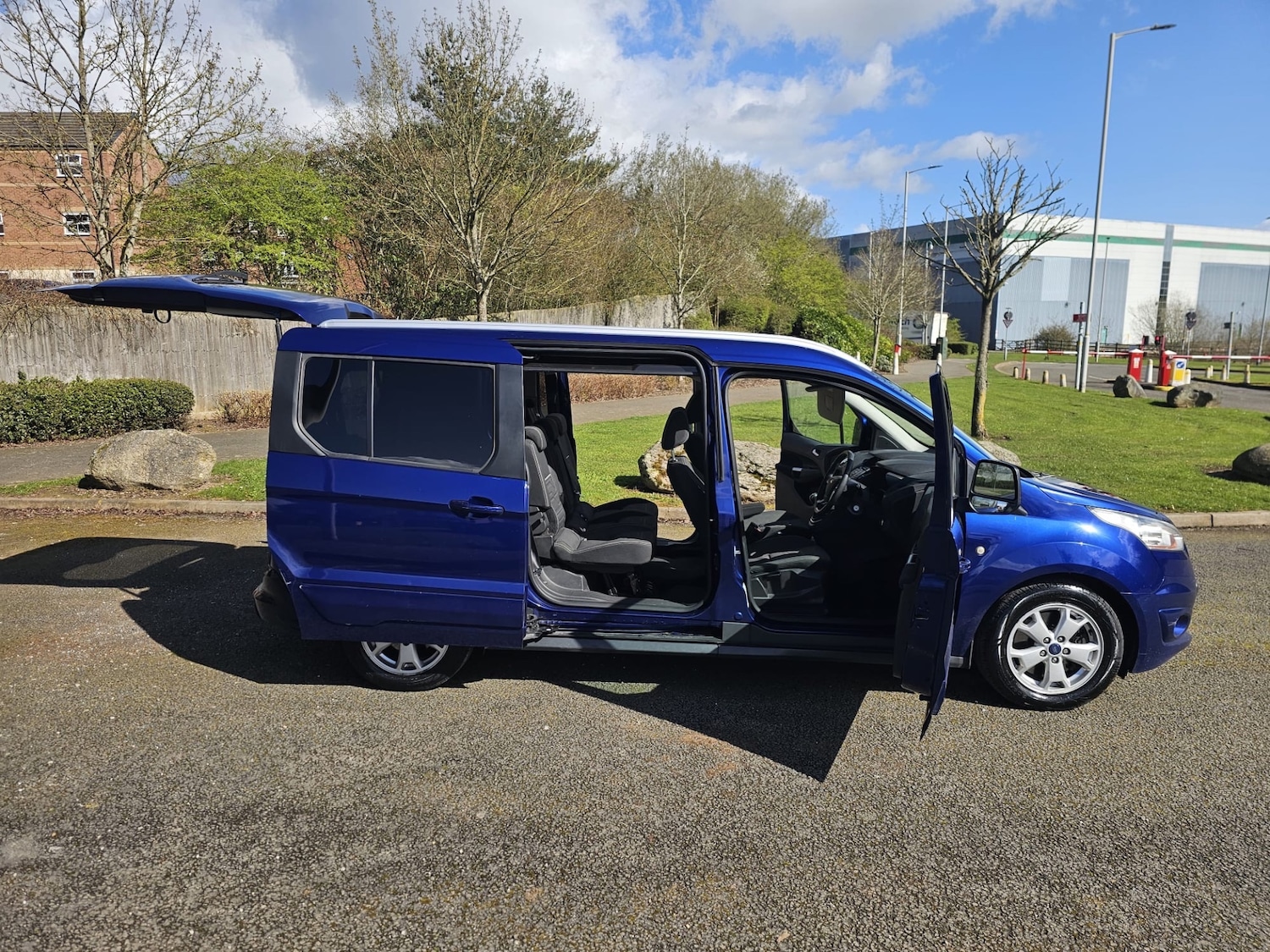 Used Ford Grand Tourneo Connect 2015 for sale - 78055787: Photo 5