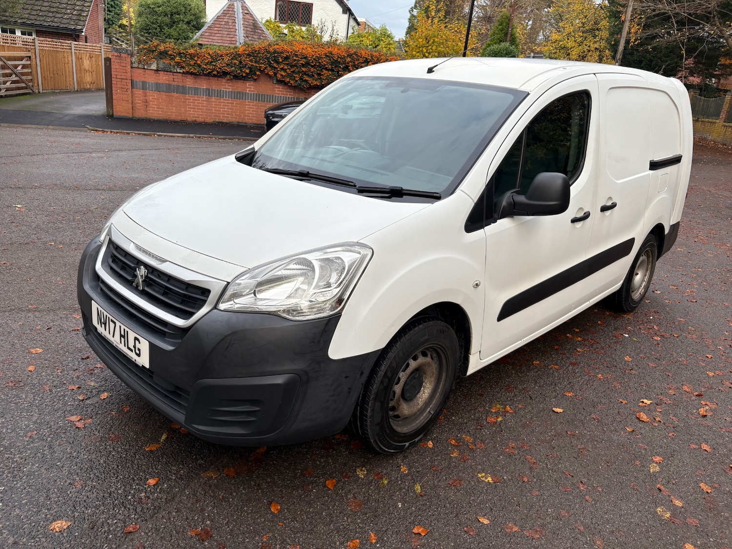 Used Peugeot Partner 2017 for sale - 76483246: Photo 1