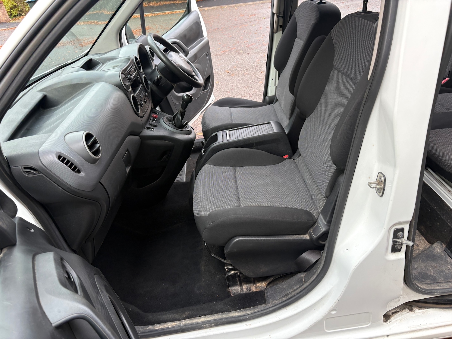 Used Peugeot Partner 2017 for sale - 76483246: Photo 11