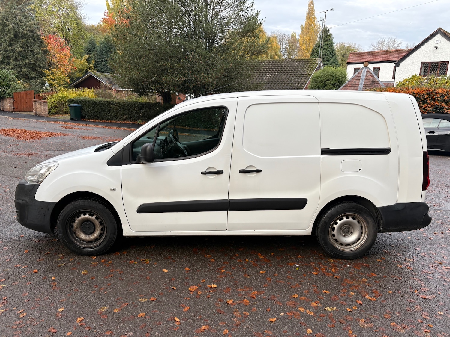 Used Peugeot Partner 2017 for sale - 76483246: Photo 14