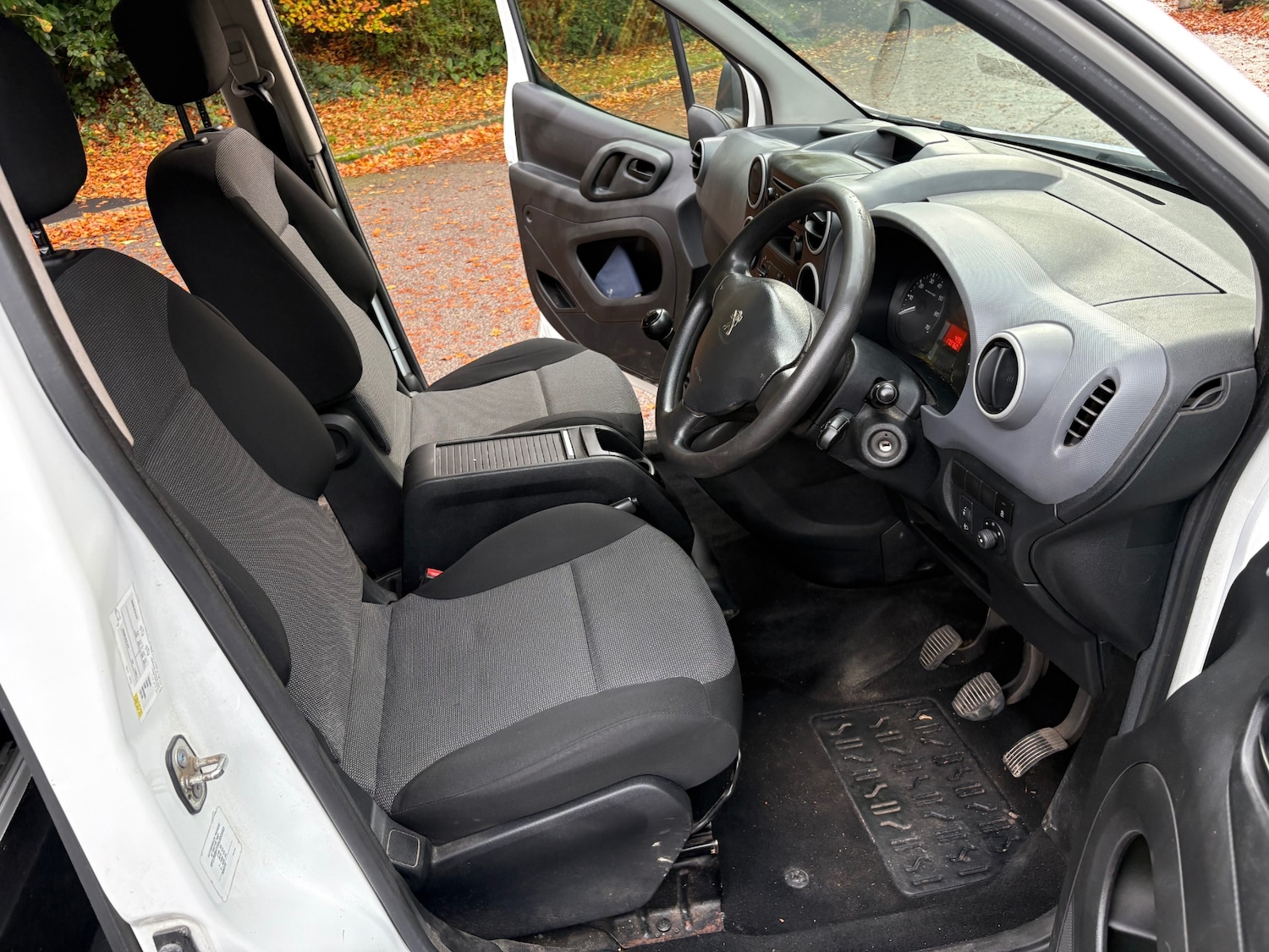 Used Peugeot Partner 2017 for sale - 76483246: Photo 6