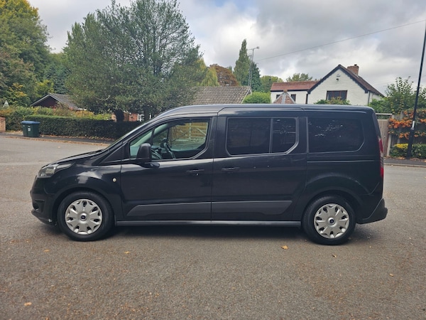 Used Ford Grand Tourneo Connect 2015 for sale - 76226126: Photo 13