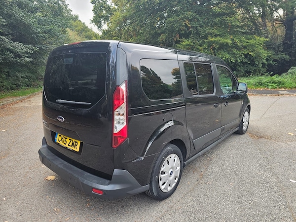 Used Ford Grand Tourneo Connect 2015 for sale - 76226126: Photo 14