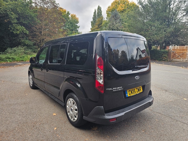 Used Ford Grand Tourneo Connect 2015 for sale - 76226126: Photo 4
