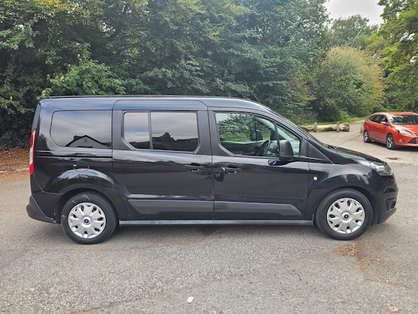 Used Ford Grand Tourneo Connect 2015 for sale - 76226126: Photo 5