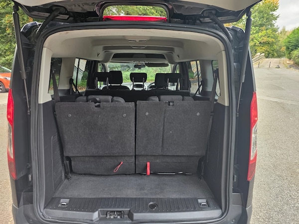 Used Ford Grand Tourneo Connect 2015 for sale - 76226126: Photo 7