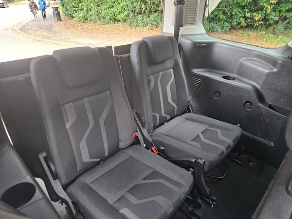 Used Ford Grand Tourneo Connect 2015 for sale - 76226126: Photo 9