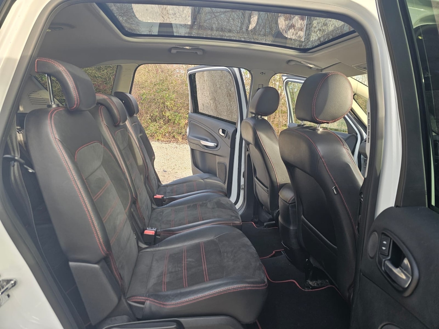 Used Ford S-Max 2014 for sale - 77101399: Photo 14