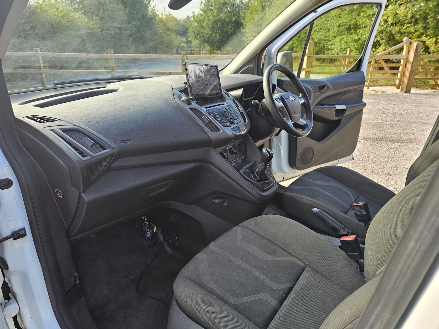 Used Ford Transit Connect 2017 for sale - 76238532: Photo 12