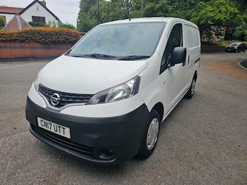 Nissan - NV200