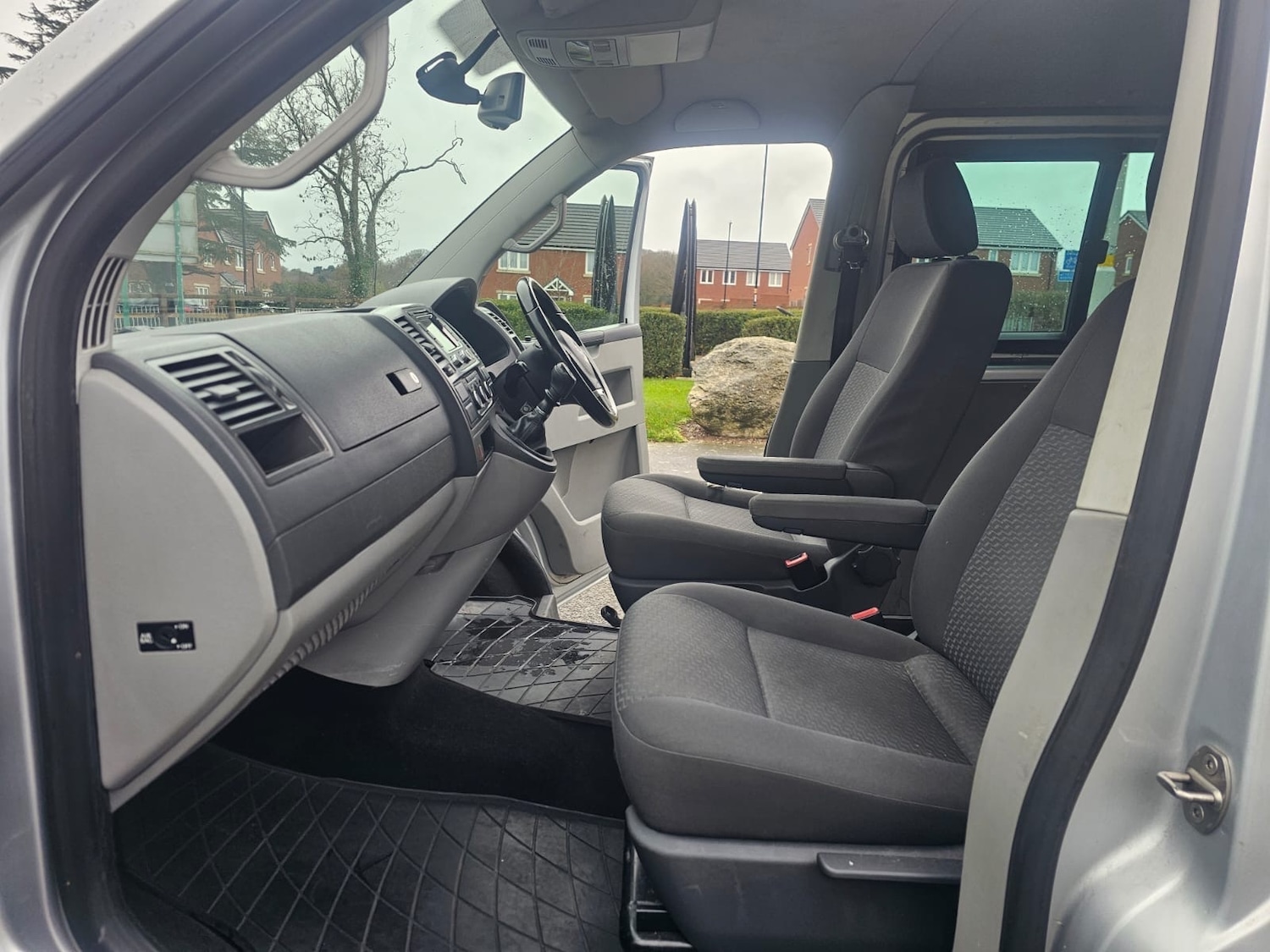 Used Volkswagen Transporter 2014 for sale - 76987159: Photo 6