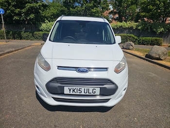 Used Ford Tourneo Connect 2015 for sale - 79328359: Photo