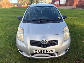 Used Toyota Yaris 2006 for sale - 76569110: Photo