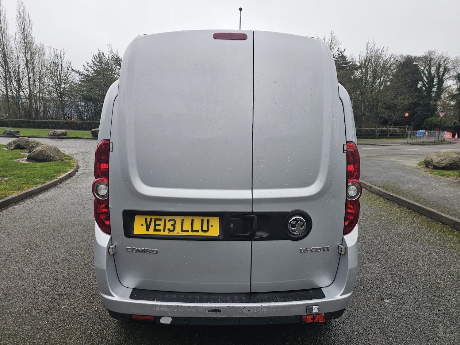 Used Vauxhall Combo 2013 for sale - 77564099: Photo 3