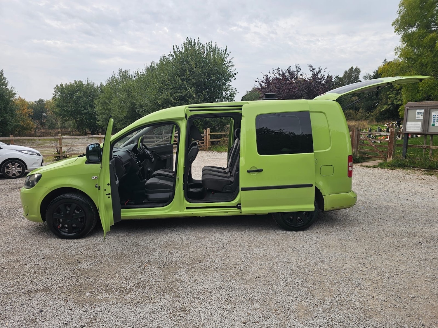 Used Volkswagen Caddy Maxi 2012 for sale - 76146720: Photo 6