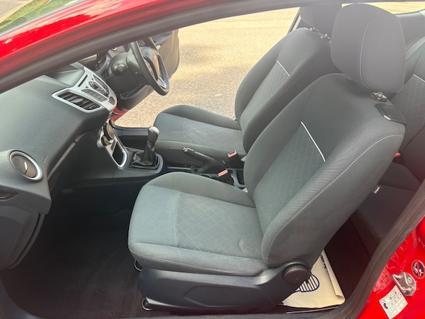 Used Ford Fiesta 2011 for sale - 75074951: Photo 7