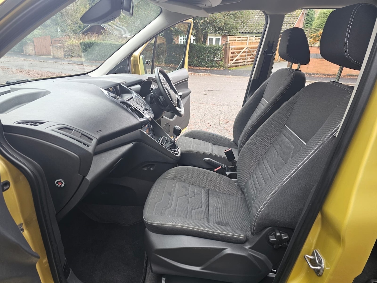 Used Ford Grand Tourneo Connect 2015 for sale - 76687479: Photo 7