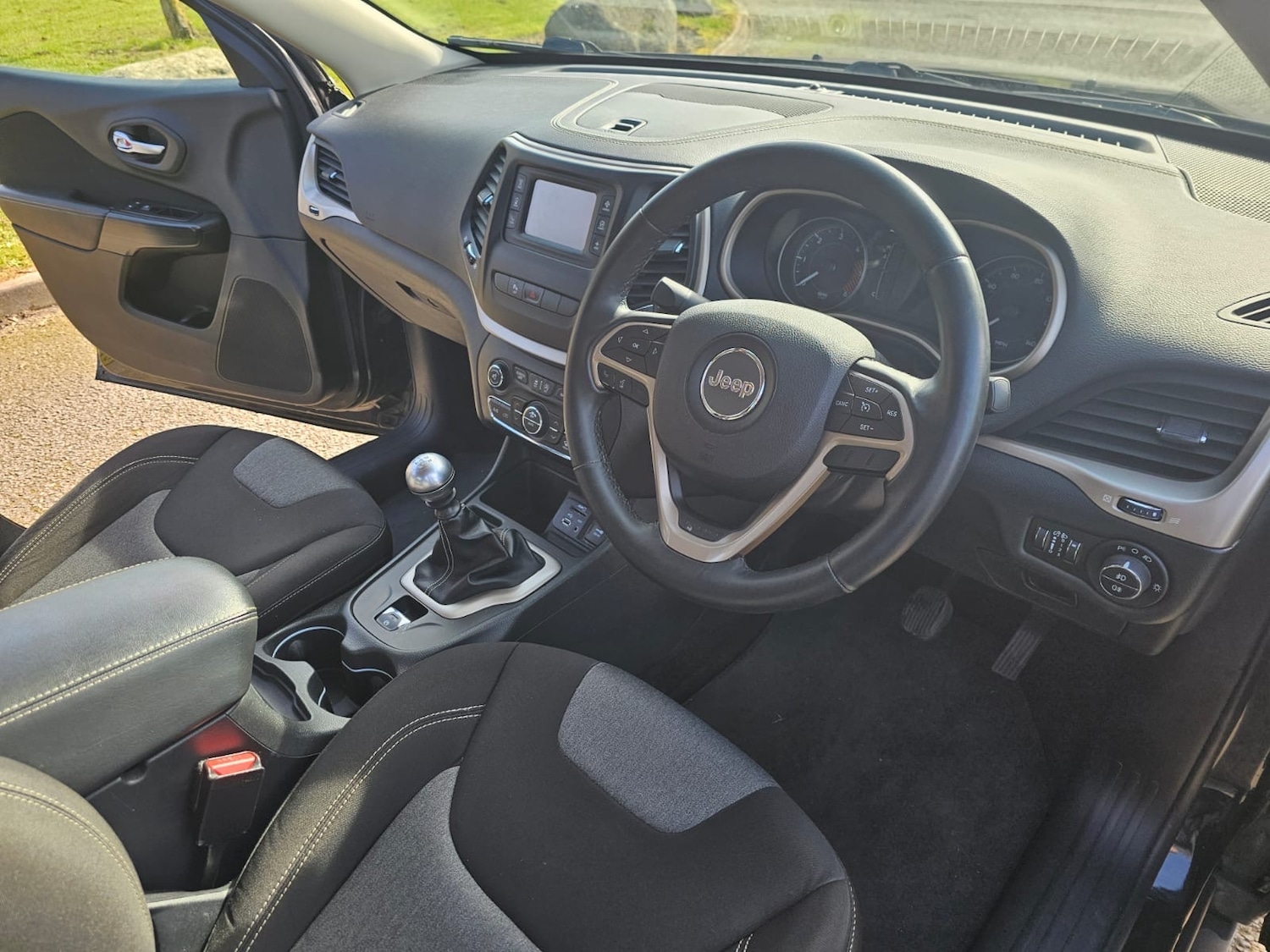 Used Jeep Cherokee 2015 for sale - 77918222: Photo 12