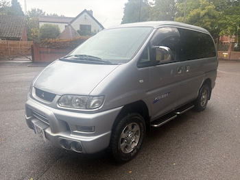 Used Mitsubishi Delica  for sale - 75910688: Photo